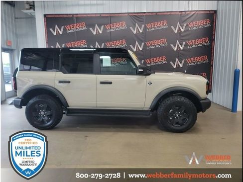 New 2025 Ford Bronco Outer Banks image 3