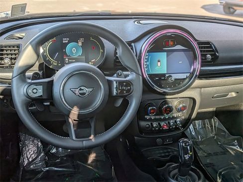 Used 2024 MINI Cooper Clubman S w/ Signature Upholstery Package image 29