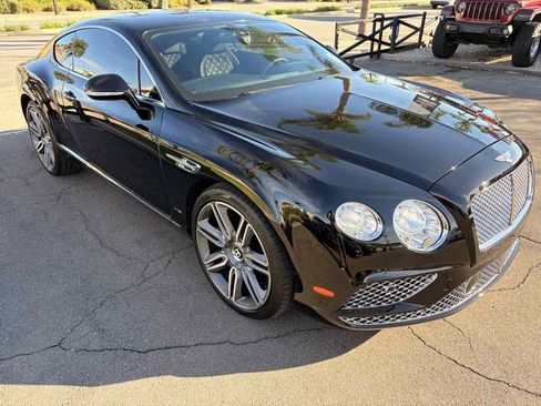 Used 2017 Bentley Continental GT image 41