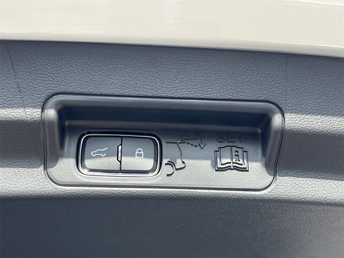 New 2026 Ford Explorer Platinum image 26