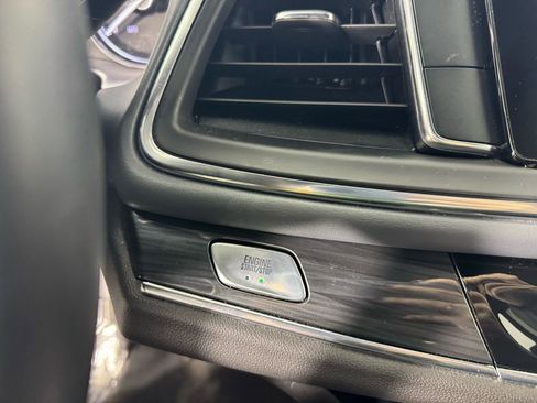 Used 2023 Buick Enclave Essence w/ Experience Buick Package image 22