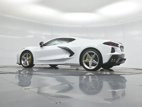 Used 2023 Chevrolet Corvette Stingray Preferred Cpe w/ Z51 Performance Package RWD image 43