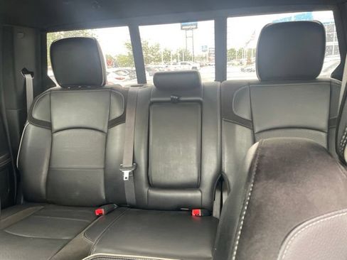 Used 2020 RAM 2500 Laramie w/ Night Edition AWD/4WD image 10