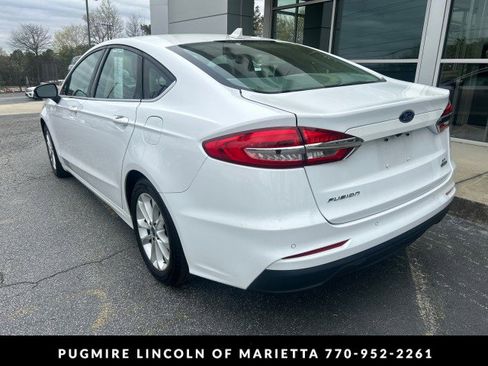 Used 2020 Ford Fusion SE image 5