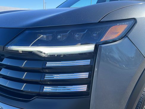 New 2026 Nissan Kicks SV image 10