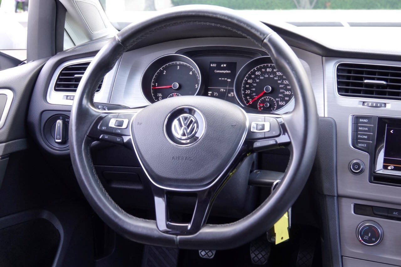 Used 2015 Volkswagen Golf TDI S FWD image 70