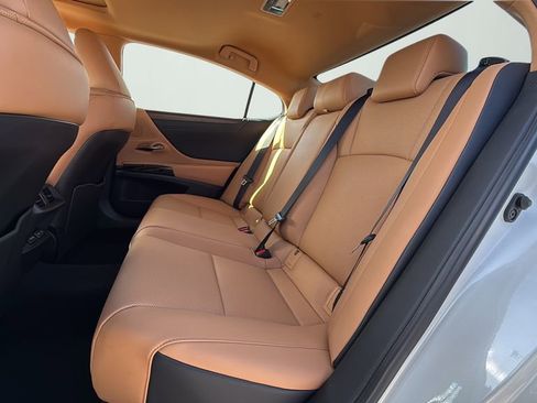 New 2025 Lexus ES 350 350 image 10