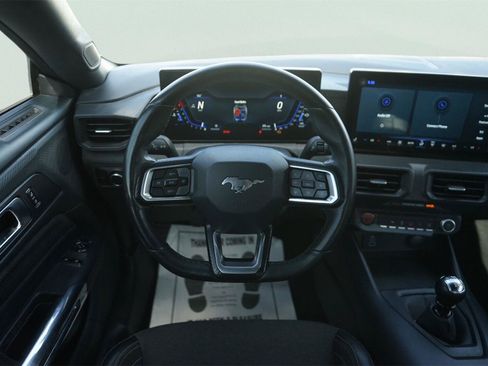 Used 2024 Ford Mustang GT RWD image 17