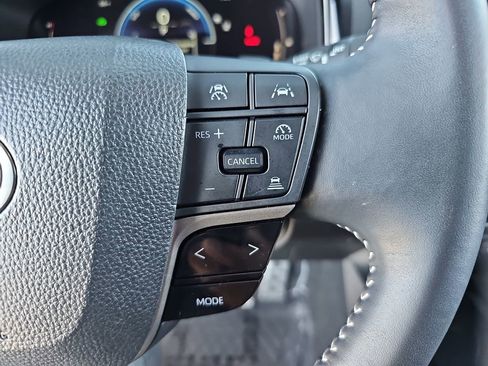 Certified 2025 Toyota Camry SE w/ Convenience Package FWD image 12
