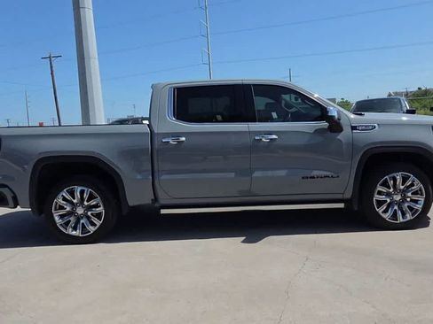 Used 2025 GMC Sierra 1500 Denali w/ Denali Reserve Package AWD/4WD image 9