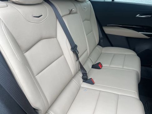 Used 2024 Cadillac XT4 Luxury w/ Cold Weather Package AWD/4WD image 15