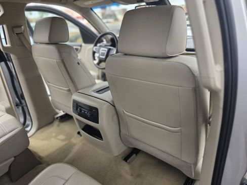 Used 2017 GMC Yukon XL Denali RWD image 30