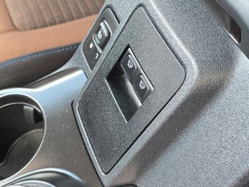 Used 2023 Ford Bronco Outer Banks w/ Sasquatch Package AWD/4WD image 23