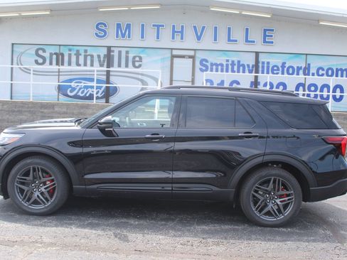 New 2026 Ford Explorer ST w/ Sun And Sound Package AWD/4WD image 3