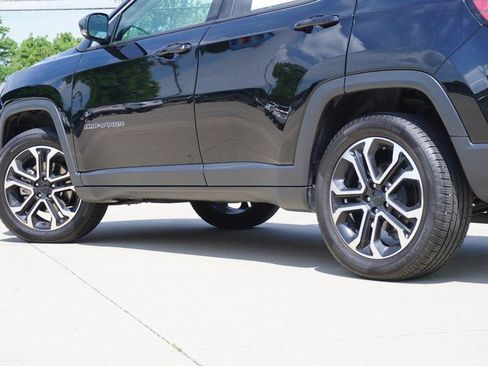 Used 2022 Jeep Compass Limited AWD/4WD image 13