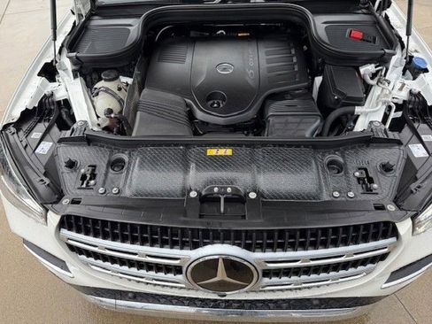 Used 2024 Mercedes-Benz GLE 450 4MATIC image 39