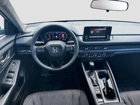 Certified 2025 Honda Accord SE image 20