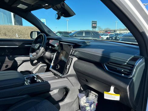 New 2026 GMC Acadia Elevation AWD/4WD image 40