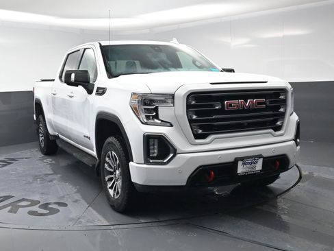 Used 2021 GMC Sierra 1500 AT4 w/ AT4 Premium Package image 3
