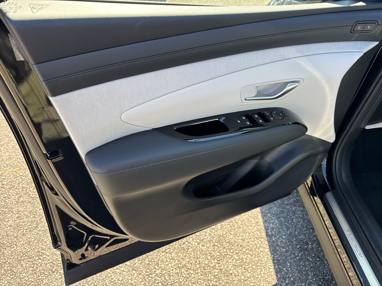 New 2026 Hyundai Tucson Limited FWD image 10