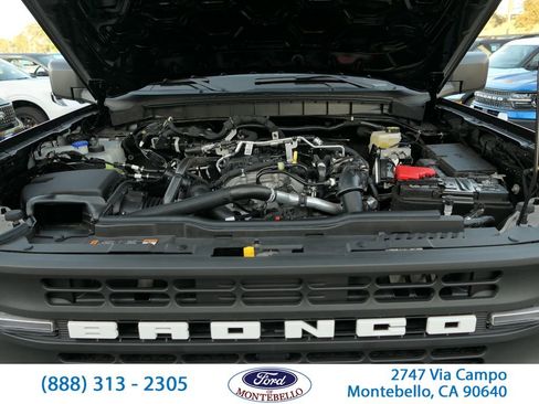 New 2025 Ford Bronco 4-Door AWD/4WD image 33