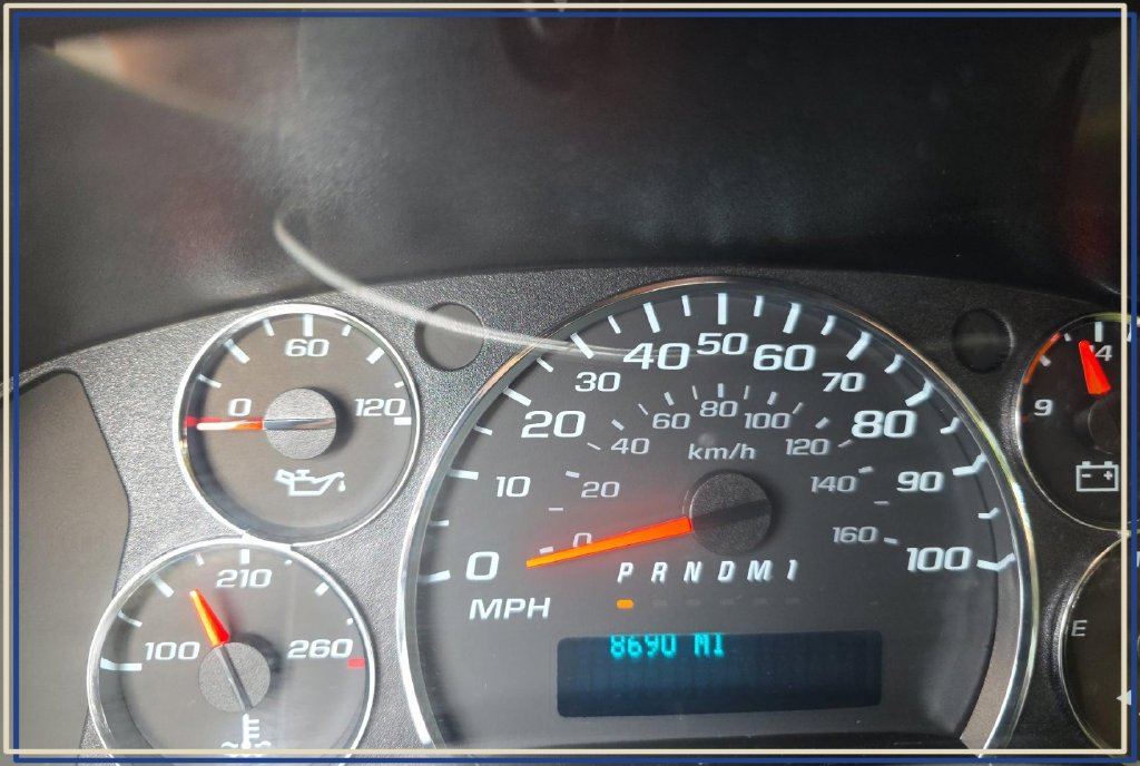 Used 2025 GMC Savana 2500 w/ Driver Convenience Package RWD image 4