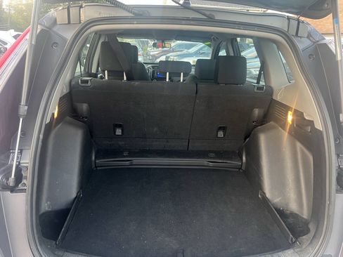 Used 2018 Honda CR-V LX image 10