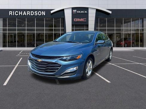 Used 2024 Chevrolet Malibu LS w/ LPO, Floor Liner Package FWD image 1