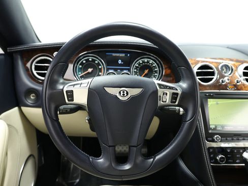Used 2017 Bentley Continental GT image 22