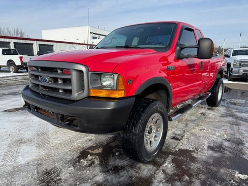 Used 2001 Ford F250 XL image 1