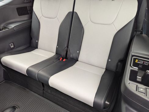 New 2026 Lexus TX 500h AWD image 21