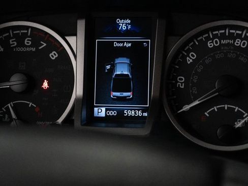 Used 2022 Toyota Tacoma SR5 w/ Technology Package image 27