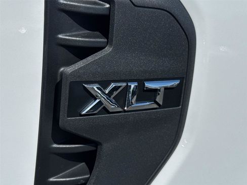 Used 2025 Ford Ranger XLT w/ FX4 Off-Road Package AWD/4WD image 9