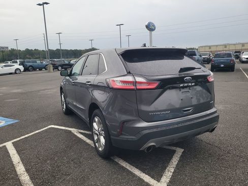 Certified 2024 Ford Edge Titanium image 5