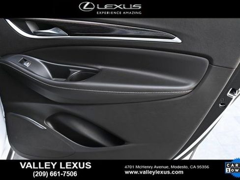 Used 2021 Buick Enclave Avenir w/ Avenir Technology Package image 18