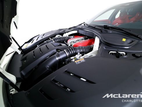 Used 2026 Ferrari Purosangue AWD/4WD image 35