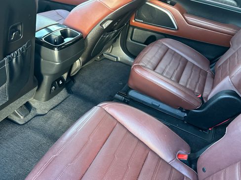 Used 2024 Kia Telluride SX Prestige AWD/4WD image 13