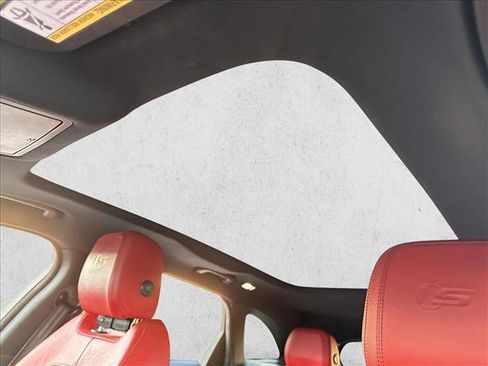 Used 2018 Jaguar F-PACE S image 20