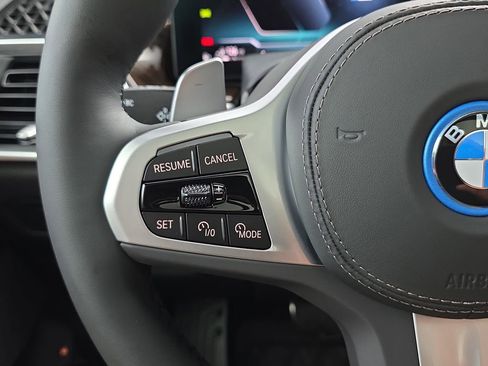 New 2026 BMW X5 xDrive50e w/ Executive Package AWD/4WD image 17