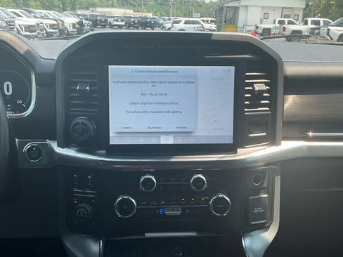 Used 2022 Ford F150 Lariat w/ Trailer Tow Package AWD/4WD image 19