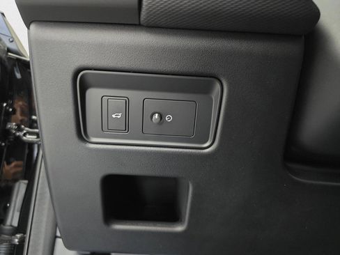 New 2025 Land Rover Discovery Dynamic SE AWD/4WD image 25