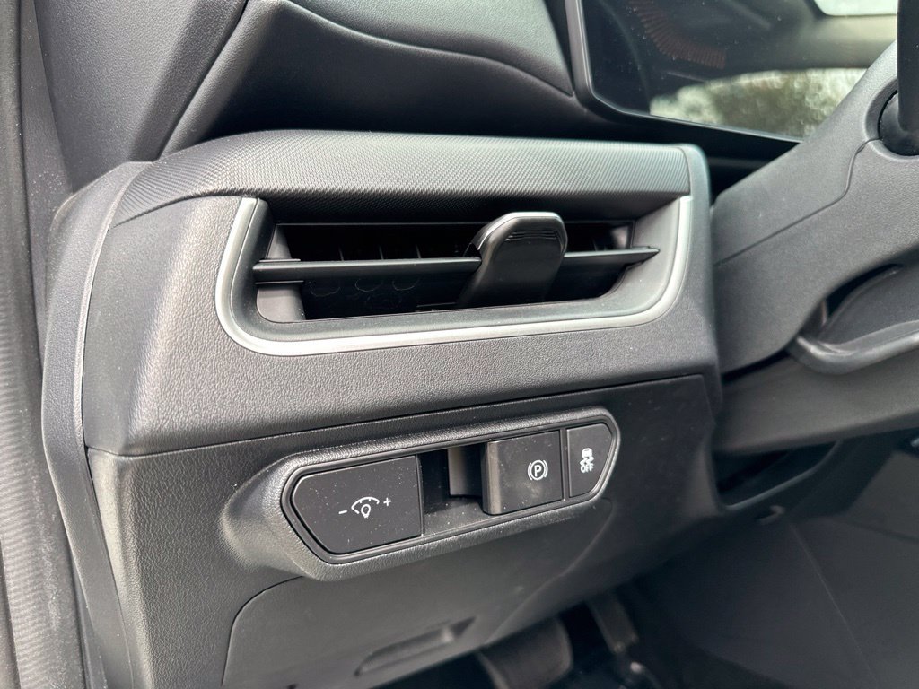 Used 2025 Kia K4 FWD image 13