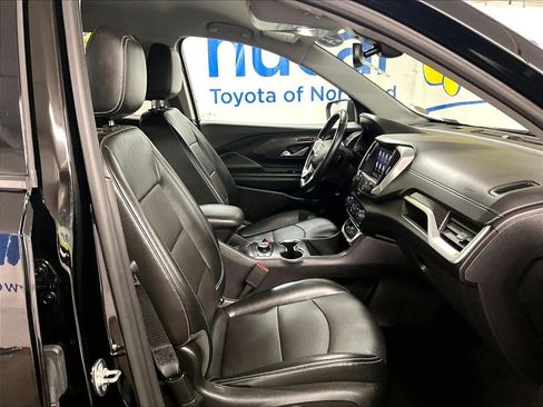Used 2024 GMC Terrain SLT AWD/4WD image 11