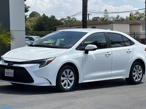 Used 2023 Toyota Corolla LE FWD image 10