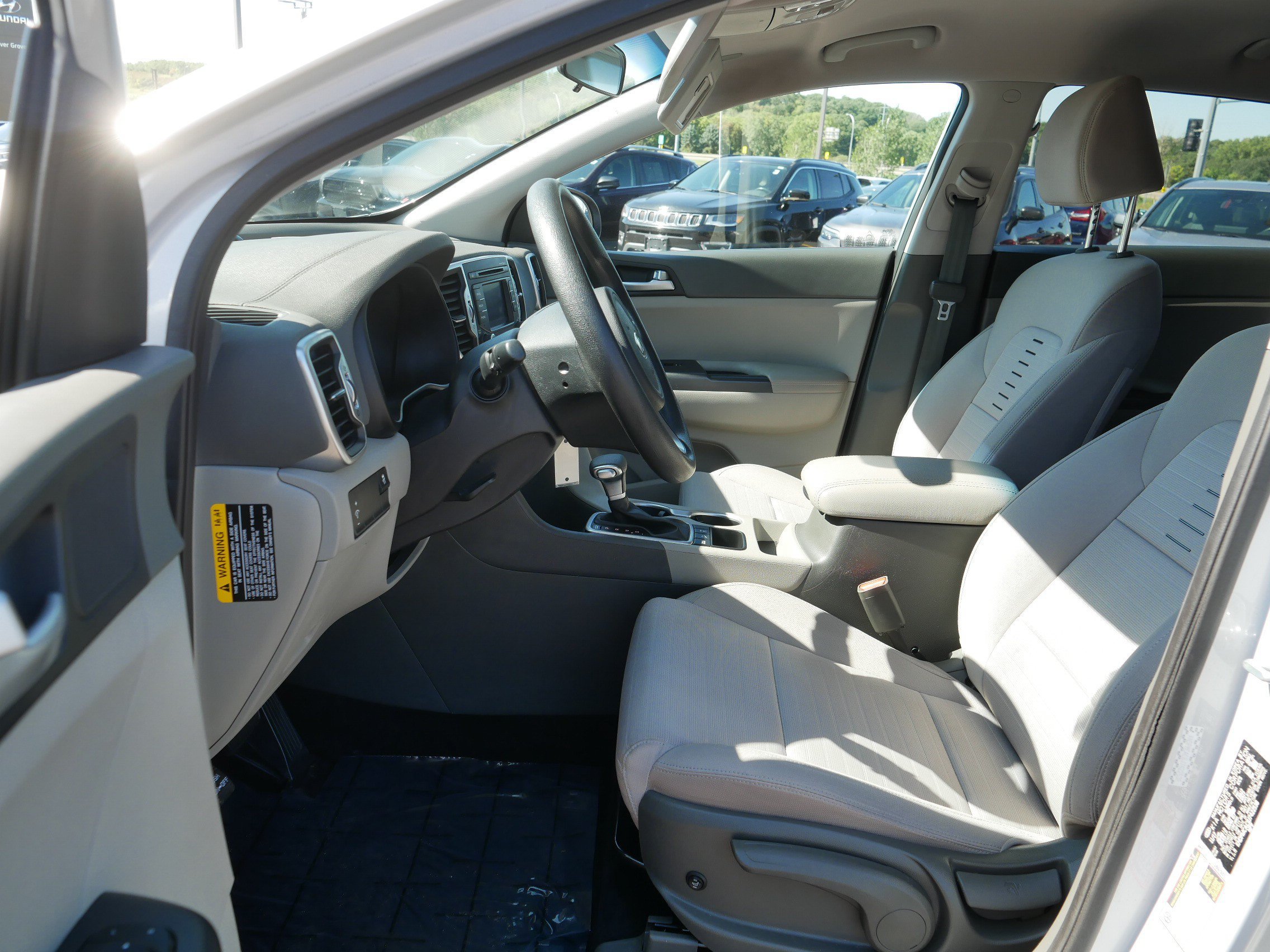 Used 2018 Kia Sportage LX AWD/4WD image 12