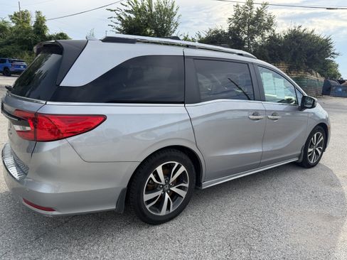 Used 2022 Honda Odyssey Touring image 9