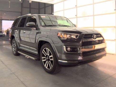 Used 2020 Toyota 4Runner Limited RWD image 5