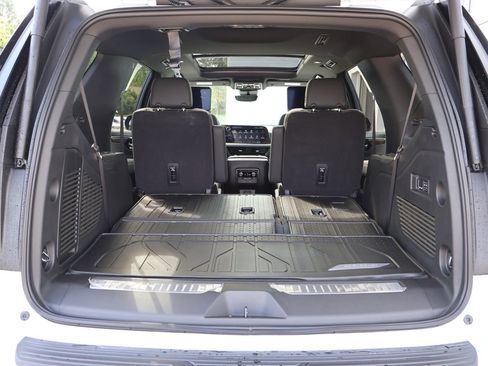 New 2026 Chevrolet Tahoe High Country AWD/4WD image 38