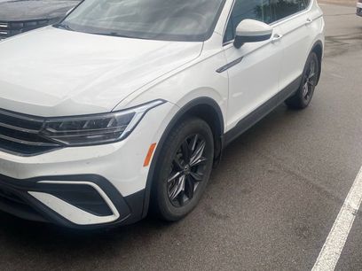 Used 2024 Volkswagen Tiguan SE