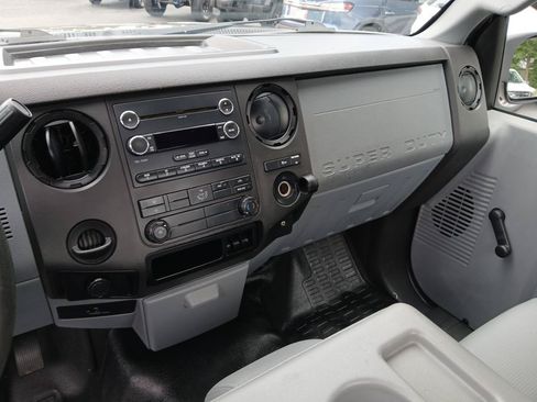 Used 2015 Ford F250 XL RWD image 18